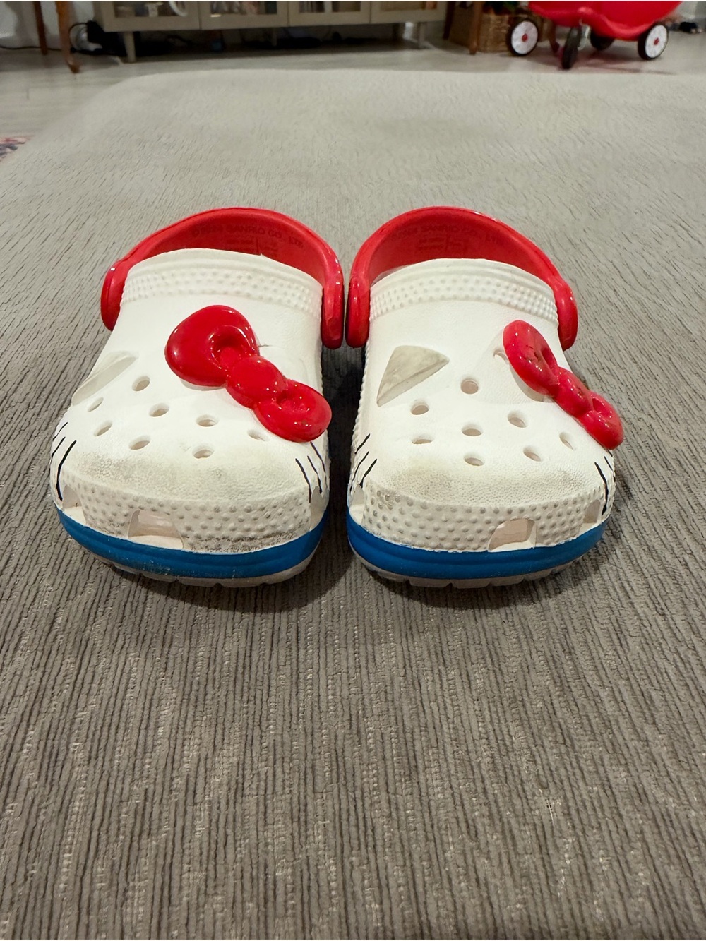 CROCS Kids White Clogs with Red Bows and Blue Soles